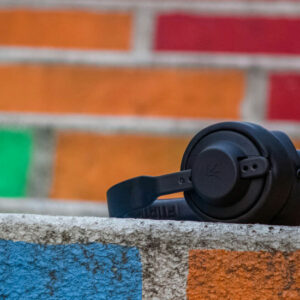 Headphones on the wall - Image